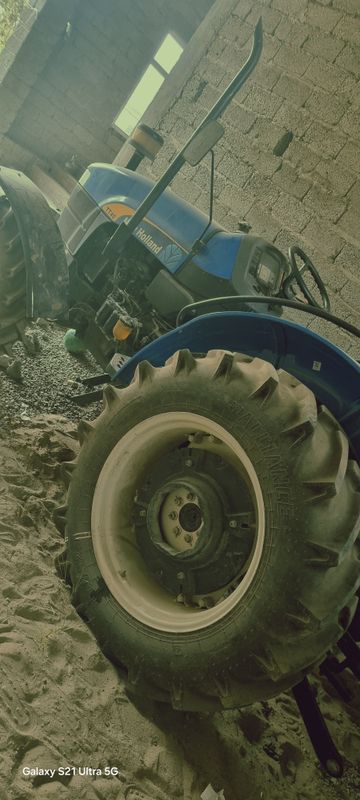 NEW HOLLAND