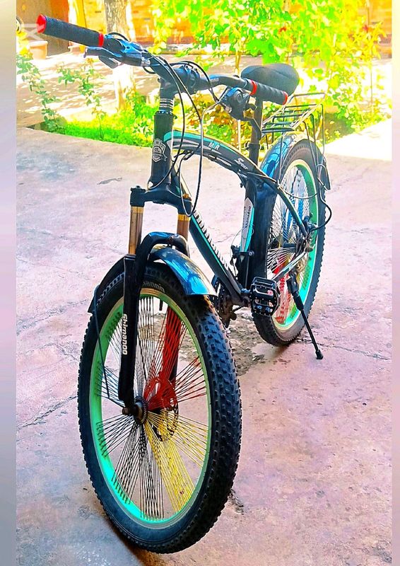 Velosiped Shimano. Velosiped Shimano.
