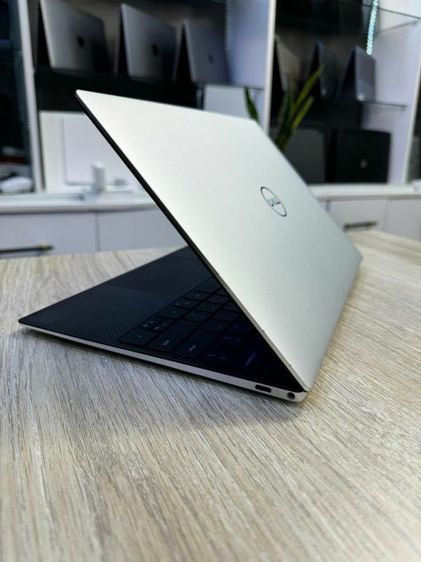 Dell xps 13 в хорошем состояние