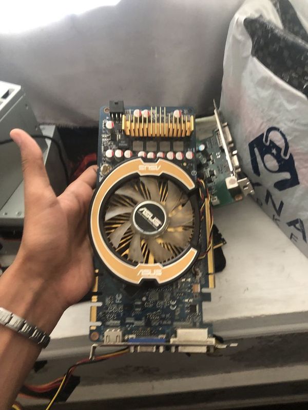 videokarta,Harddisk,ddr3,blokbitaniya,ozu 4gb,mishka,sichqoncha videokarta,Harddisk,ddr3,blokbitaniya,ozu 4gb,mishka,sichqoncha