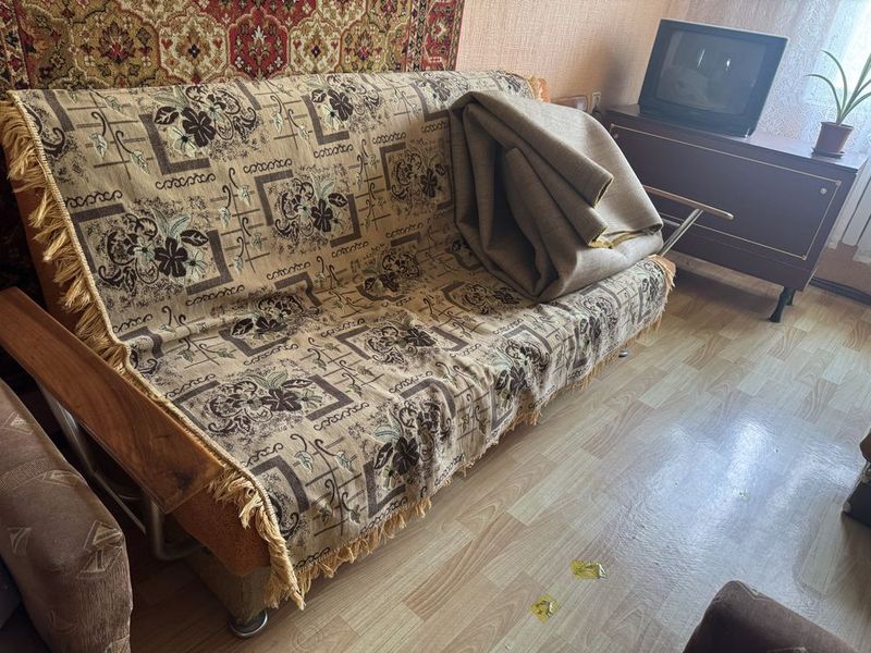 Продам диван и кресло Продам диван и кресло