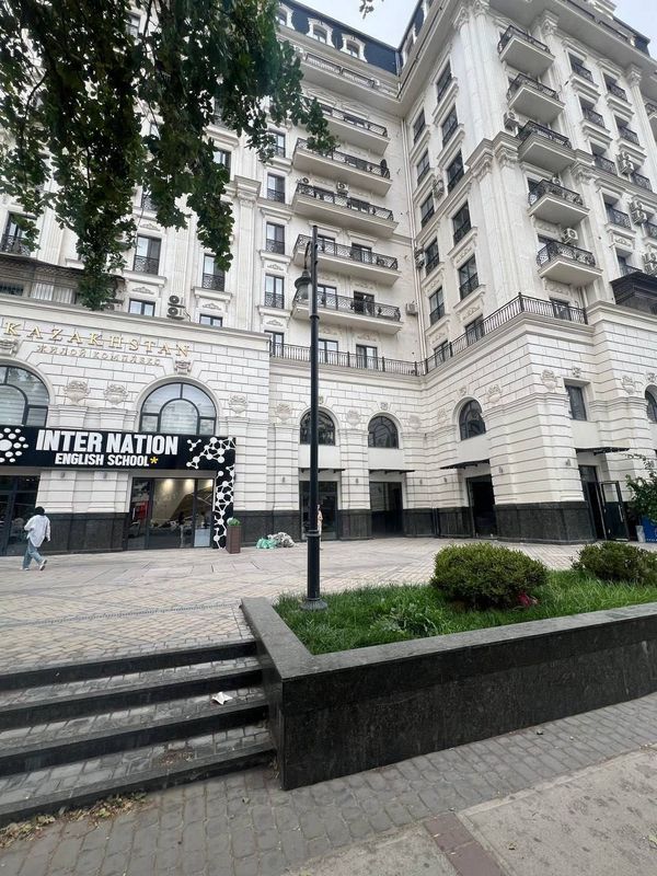 Продажа помещение, Жк Казахстан, 438м2 Продажа помещение, Жк Казахстан, 438м2