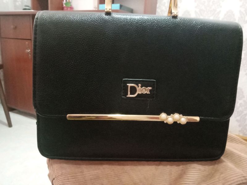 dior sumkasi