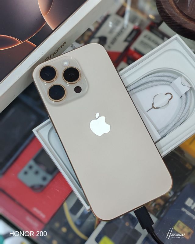 IPhone 16 pro 128gb desert полный идеал 33 цикла