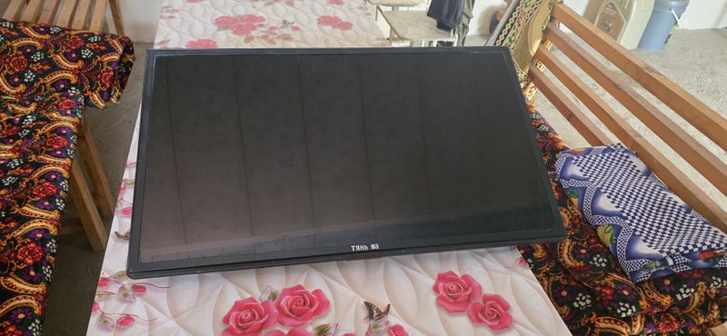 Televizor 32 tyuneri ham bor kamplekt