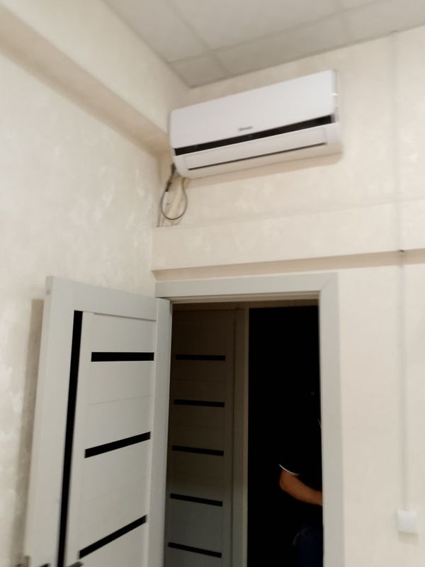 Ттз стадион Локомотив62м² 1этаж2комнаты Вдоль дороги можно алкомаркет Ттз стадион Локомотив62м² 1этаж2комнаты Вдоль дороги можно алкомаркет