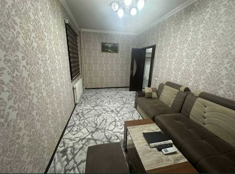 Юнусабад 4 кв Аренда 2комн 1 этаж Юнусабад 4 кв Аренда 2комн 1 этаж