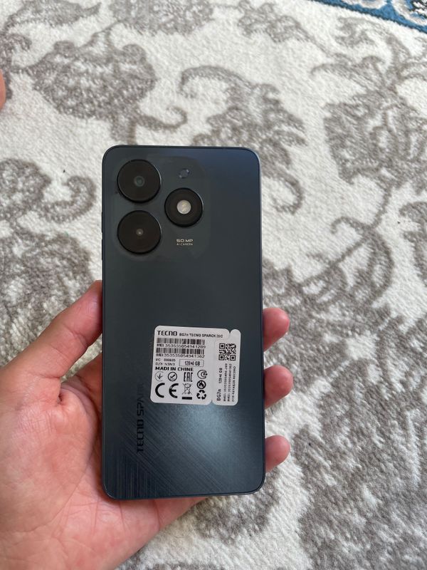 Tecno Spark. 20c Tecno Spark. 20c