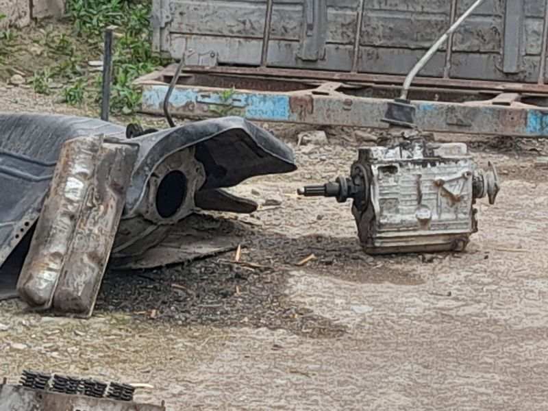Zil sotiladi towkenda zapcaslariyam yecib beriladi Zil sotiladi towkenda zapcaslariyam yecib beriladi