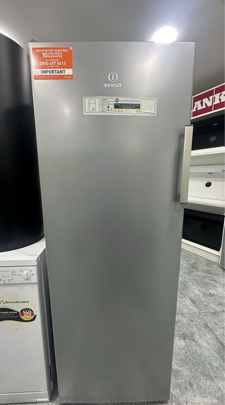 Продаю морозильник nofrost indesit Продаю морозильник nofrost indesit
