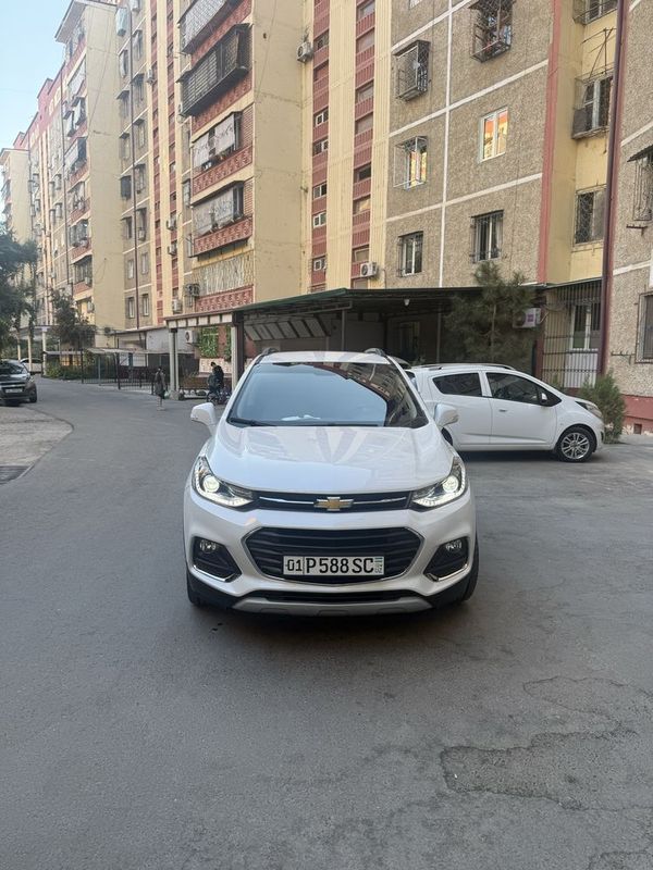 tracker 1 premier