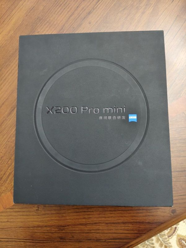 Vivo x200 pro mini Vivo x200 pro mini