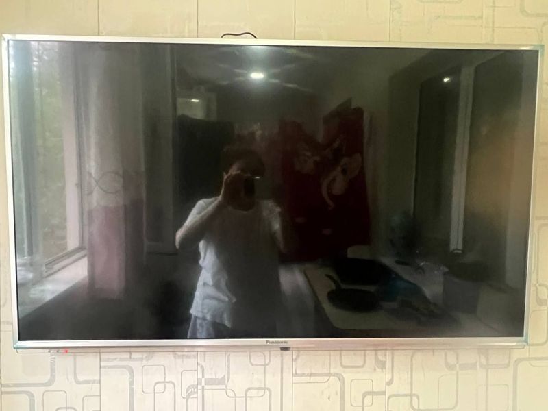 Продается телевизор Panasonic Смарт 43 Продается телевизор Panasonic Смарт 43