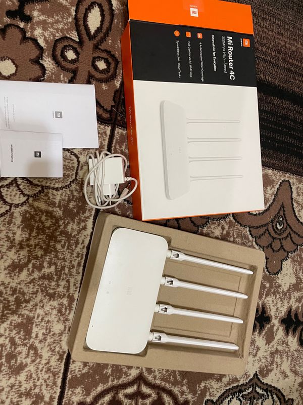 Роутер Wi-Fi Xiaomi Mi 4C Роутер Wi-Fi Xiaomi Mi 4C