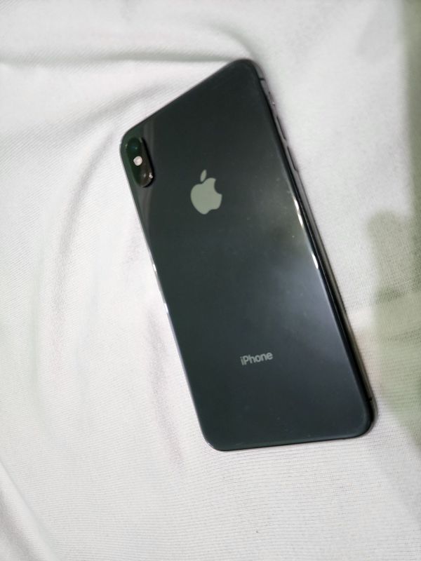 Iphone Xs Max LL/A 64GB Black oldi ekrandagi steklo singan disp butun Iphone Xs Max LL/A 64GB Black oldi ekrandagi steklo singan disp butun
