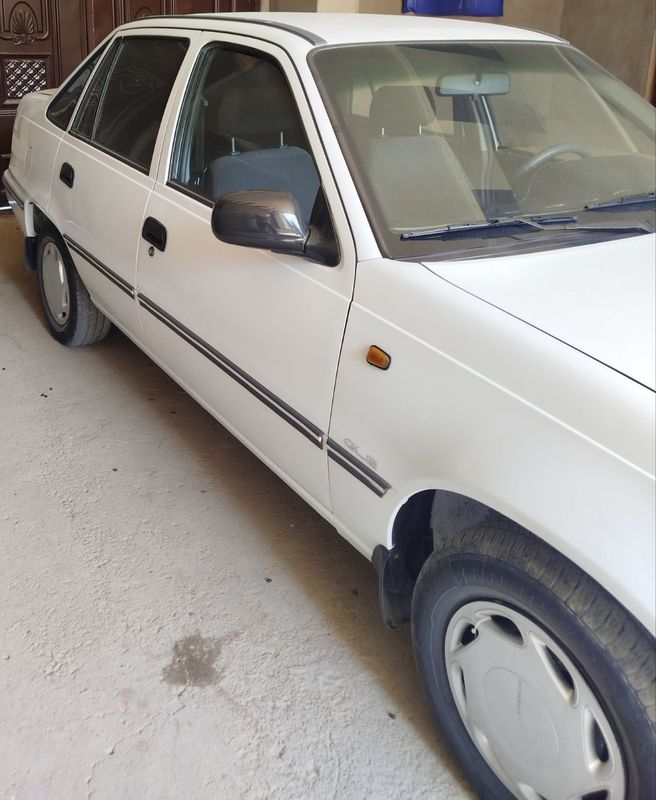 Nexia 1 1997 yil bir qul mingan taksi yurmagan gazi bor Nexia 1 1997 yil bir qul mingan taksi yurmagan gazi bor