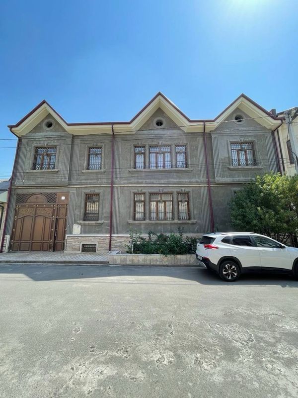Продаётся Евро Дом 5 соток Ор: Сергили мошина базар. 14 комната Продаётся Евро Дом 5 соток Ор: Сергили мошина базар. 14 комната