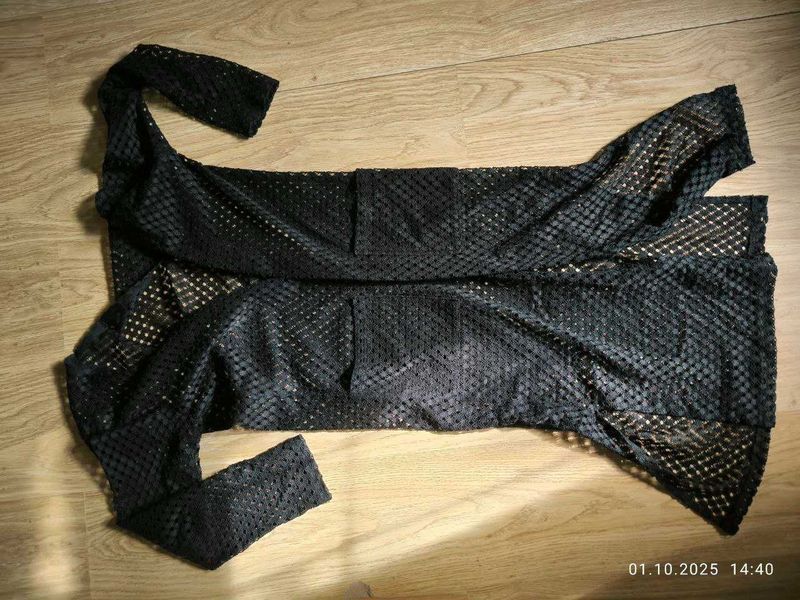 продается накидка, платья, рубашки, нимча, для студентов 40-42