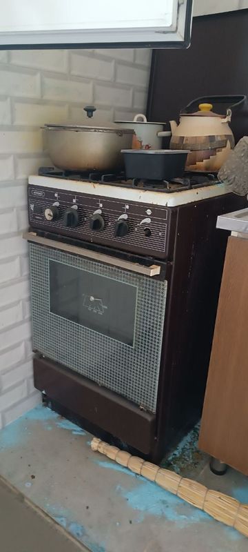 Продам газ плиту Продам газ плиту