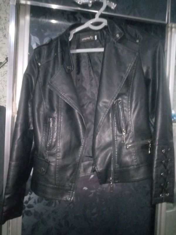 xl razmeri 250 ming 3 martoba kiyilgan xl razmeri 250 ming 3 martoba kiyilgan