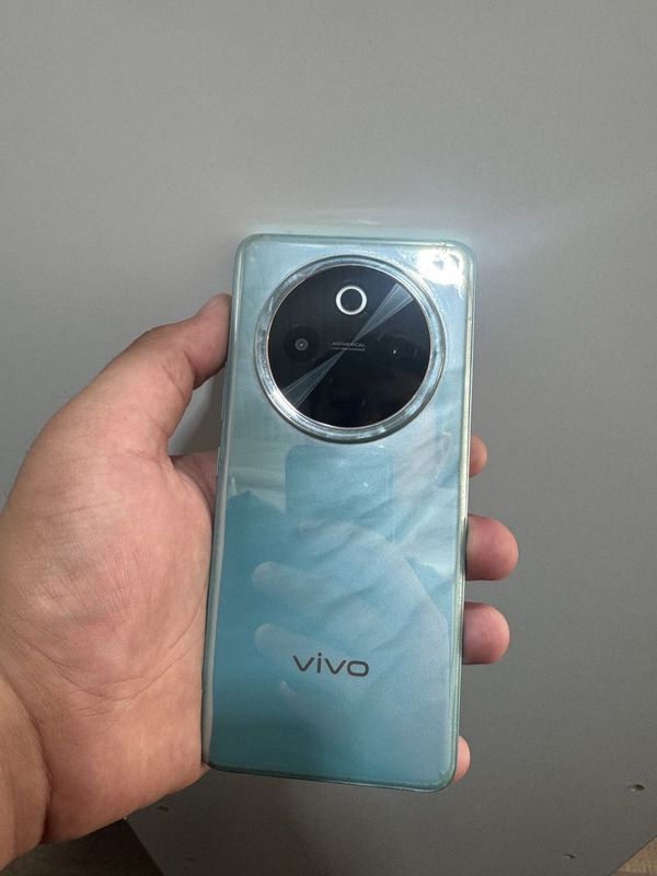Vivo Y300 PRO kar dak Vivo Y300 PRO kar dak
