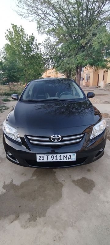 Toyota corolla сотлади