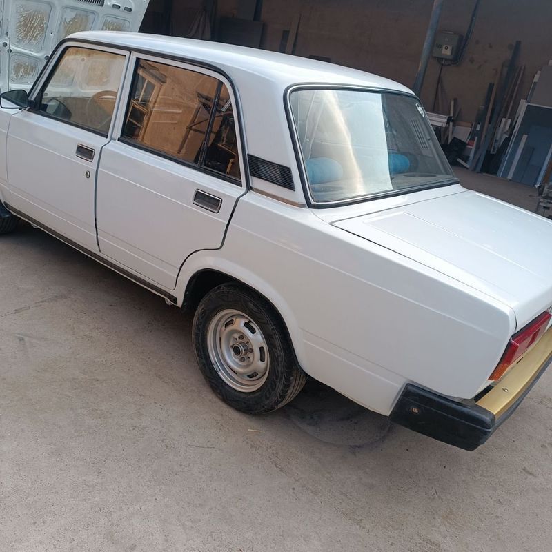 Vaz 2107 kelişilgan narxda sotiladi