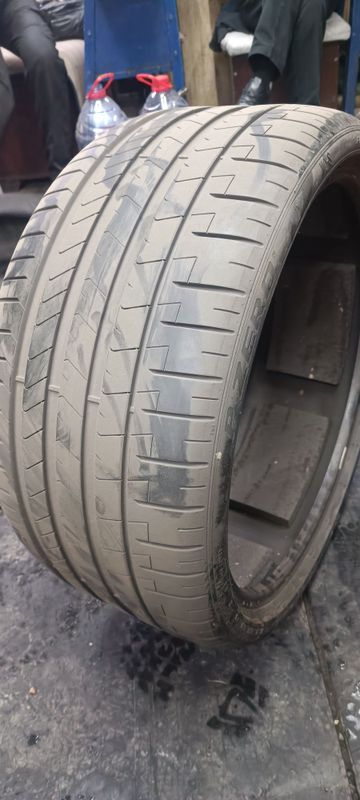 285 30 R21 pirelli