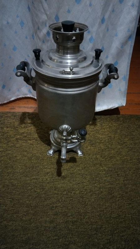 Самовар на дровах. Самовар на дровах.