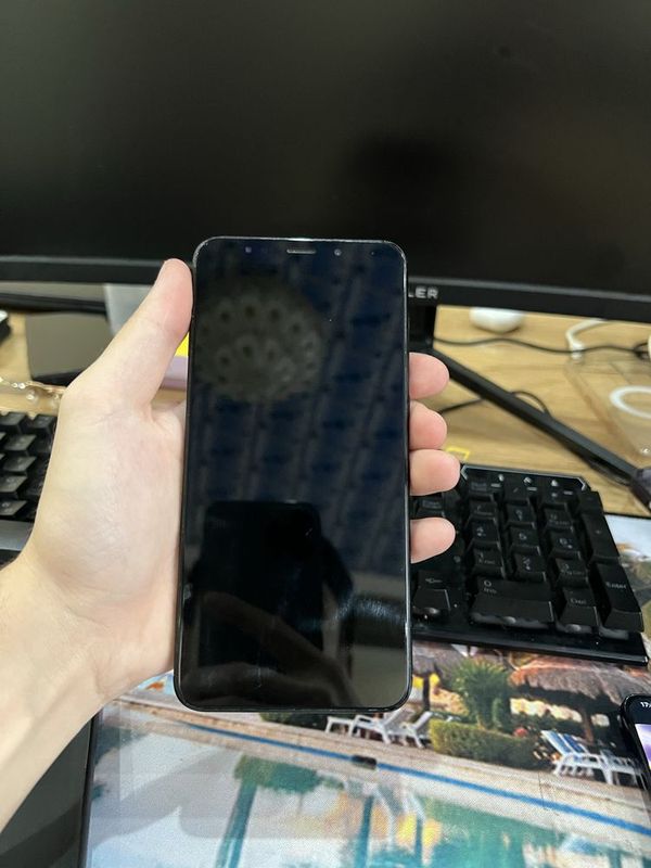 Redmi 5 plus 32/3 Redmi 5 plus 32/3