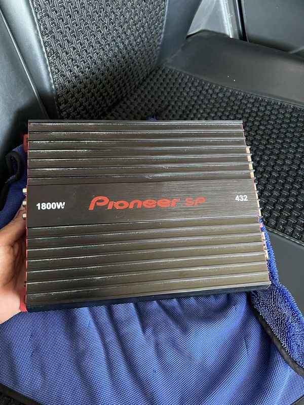 Usilitel pioneer Usilitel pioneer