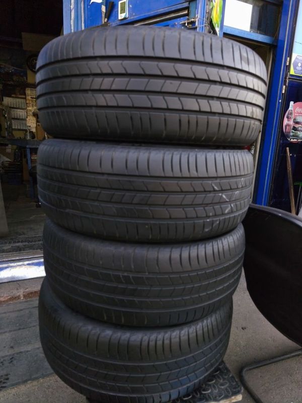 215-55 R17 kumho