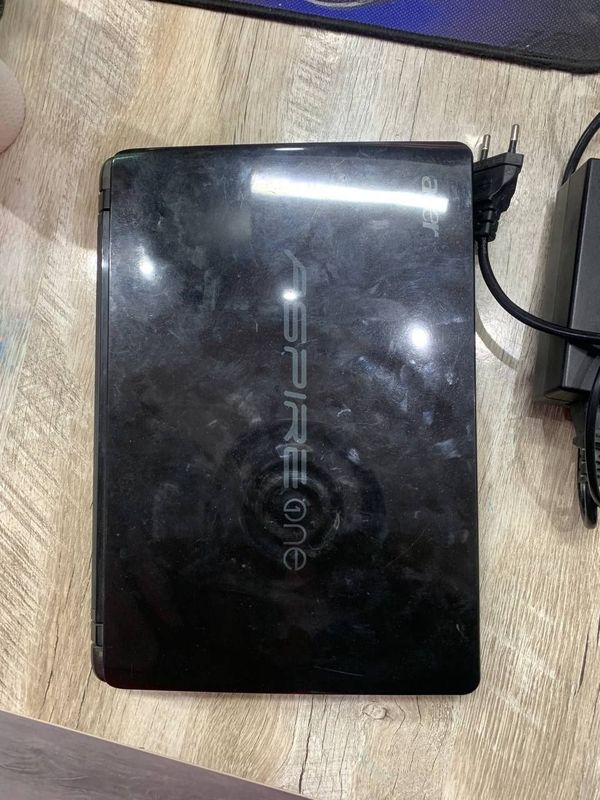 Noutbook, acer .