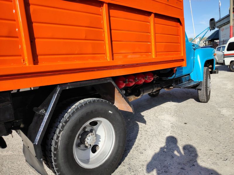 Gaz 53 xolati a'lo ishga tayyor mtz mator Gaz 53 xolati a'lo ishga tayyor mtz mator