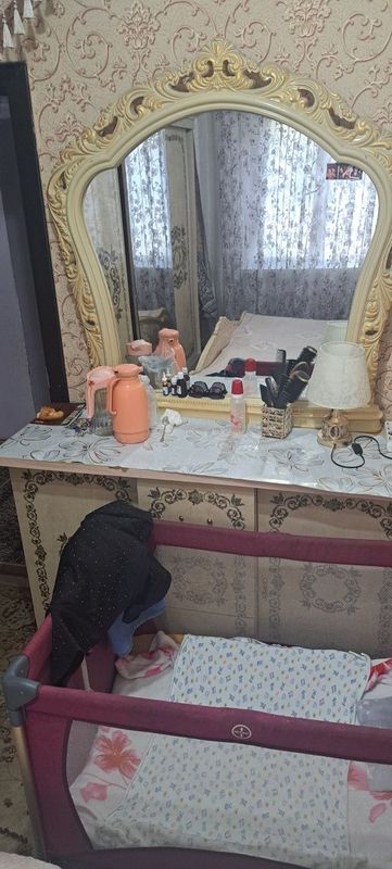 spalniy sotiladi krovat shkaf ham bor holati yaxshi spalniy sotiladi krovat shkaf ham bor holati yaxshi