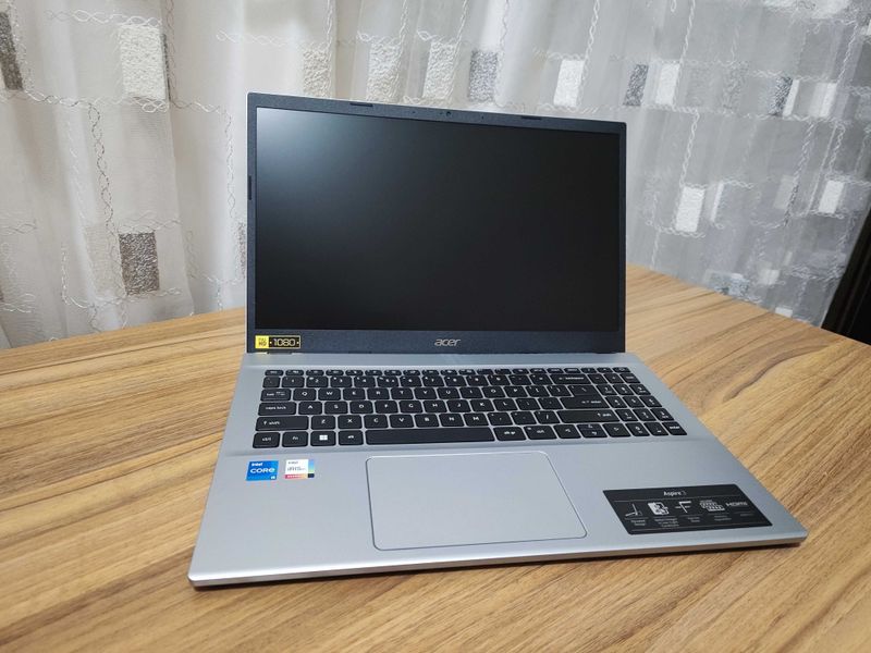 Acer Aspire 3 /I5 - 12GEN/ DDR4 8GB/ M.2 256GB/ 15.6 FHD