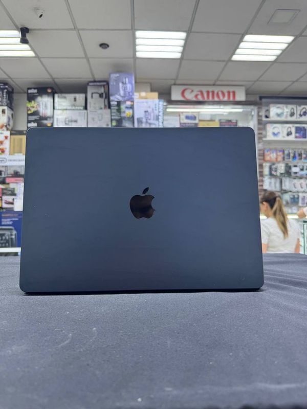 Macbook air M2 15 Inch Macbook air M2 15 Inch