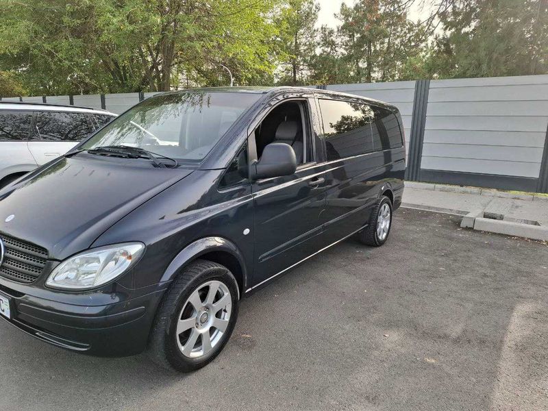 Продаётся автомобиль MERCEDES-BENS VITO