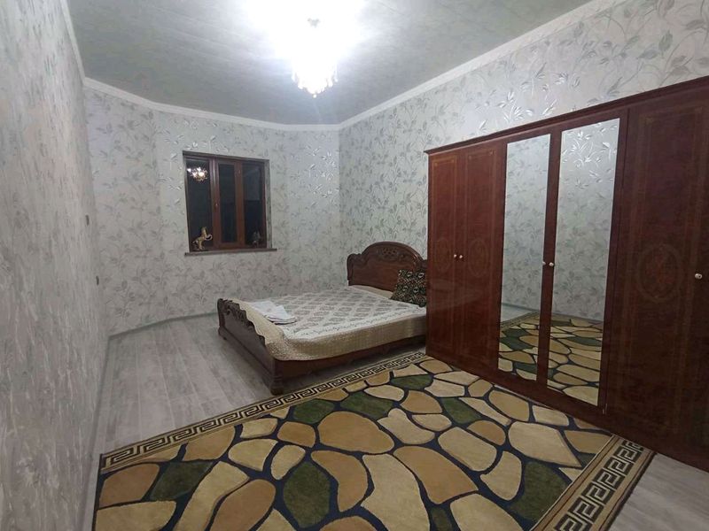 Hovli sotiladi