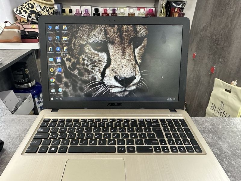 Notbuk “ASUS” yaxshi holatda 237 gb Notbuk “ASUS” yaxshi holatda 237 gb