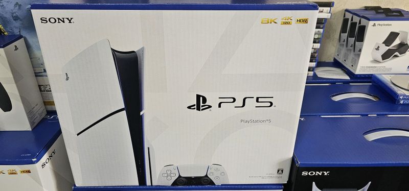 Sony Playstation 5 Slim Disc Edition. Абсолютно новые. С играми.