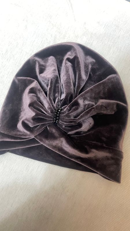 Ayollar bosh kiyimi turban