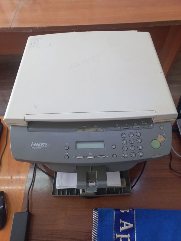 Canon MF4010 sotiladi Canon MF4010 sotiladi