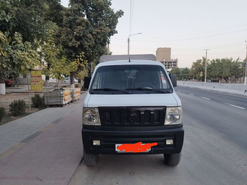 Донгфинг дубл кабина тентовка