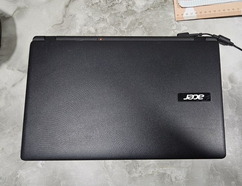 Ноутбук Acer в отличном состоянии