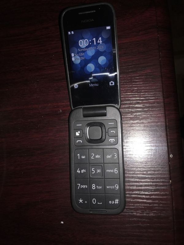 Nokia 2660 F sotiladi Nokia 2660 F sotiladi