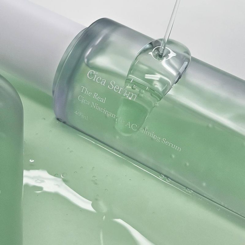 Успокаивающая сыворотка Celimax Cica Niacinamide AC Calming Serum Успокаивающая сыворотка Celimax Cica Niacinamide AC Calming Serum