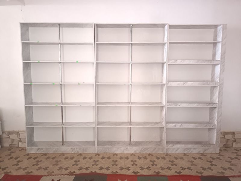 Dukon polka mebeli sotiladi Dukon polka mebeli sotiladi