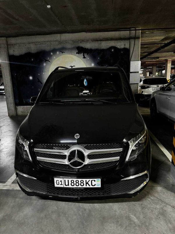 Продаётся почти новый Mercedes-Benz V 250 long