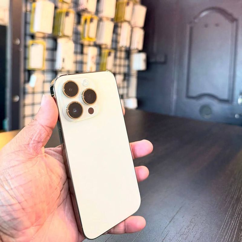 IPhone 14 Pro/ 256 Gb IPhone 14 Pro/ 256 Gb